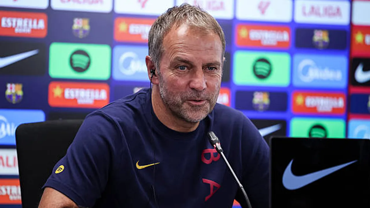 Hansi Flick Sebut Skuat Barcelona Saat Ini yang Terkuat di Era Kepelatihannya