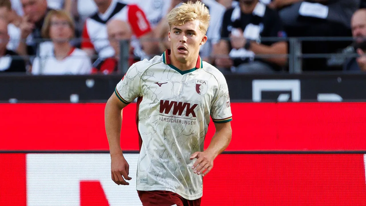 Hennes Behrens Nilai Augsburg Layak Menang atas Bayer Leverkusen