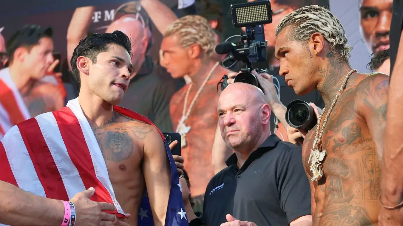 Ryan Garcia (kiri) dan Conor Benn. (Foto: Fight TV)