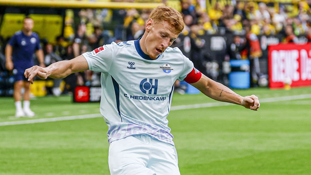 Laurin Curda Ungkap Penyebab Paderborn Kalah Telak dari Dortmund