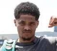 Mayweather Jr Akui Terpesona dengan Gaya Bertarung Shakur Stevenson
