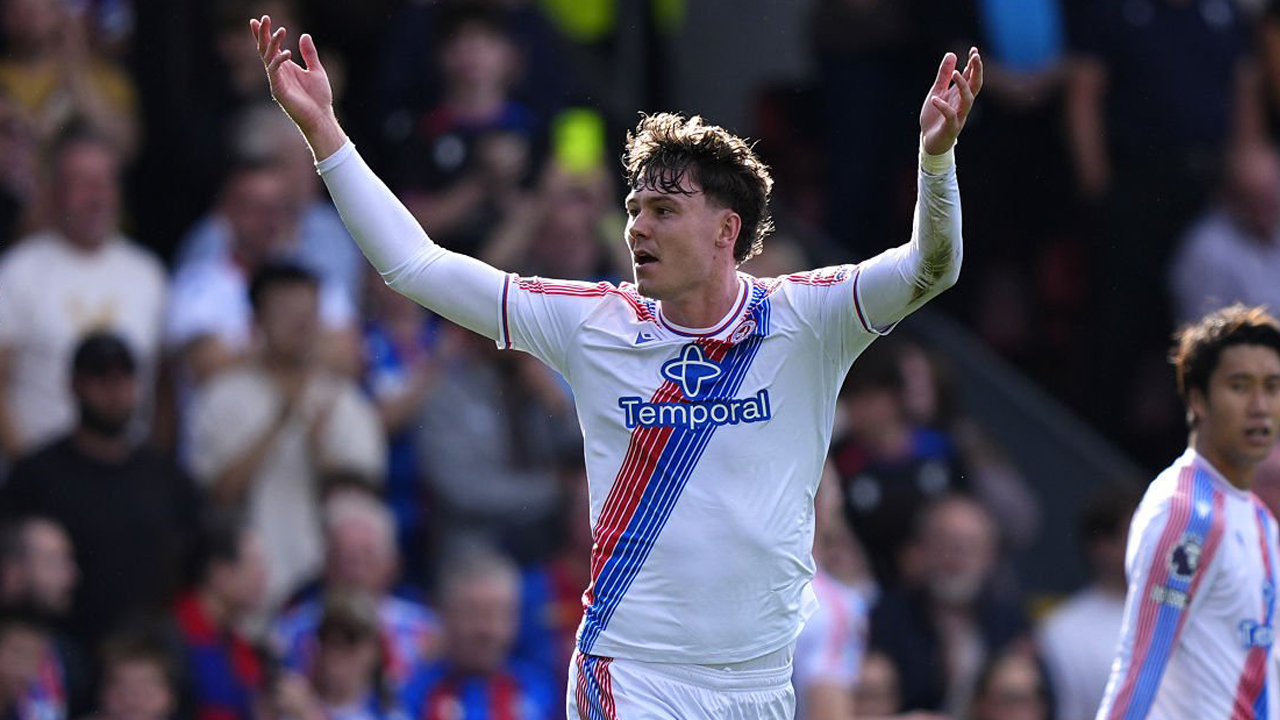 Pierre Sage Puji Jorgen Strand Larsen Meski Palace Kalah dari Ipswich