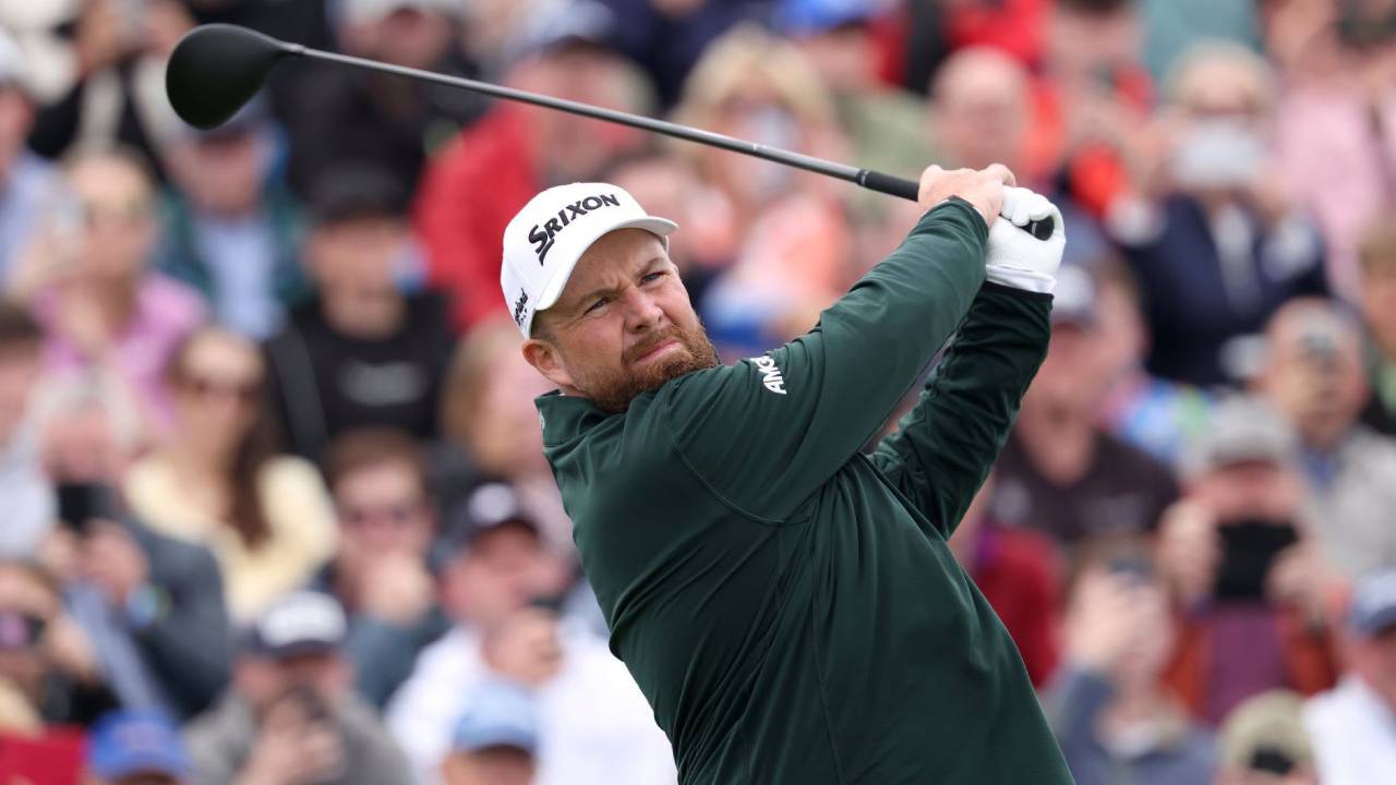 Shane Lowry Tampil Gemilang, Pimpin Irish Open Jelang Putaran Final