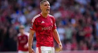 AC Milan Incar Nikola Milenkovic dari Nottingham Forest di Januari