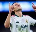 Alvaro Carreras Bikin Kepala Jose Mourinho Pusing