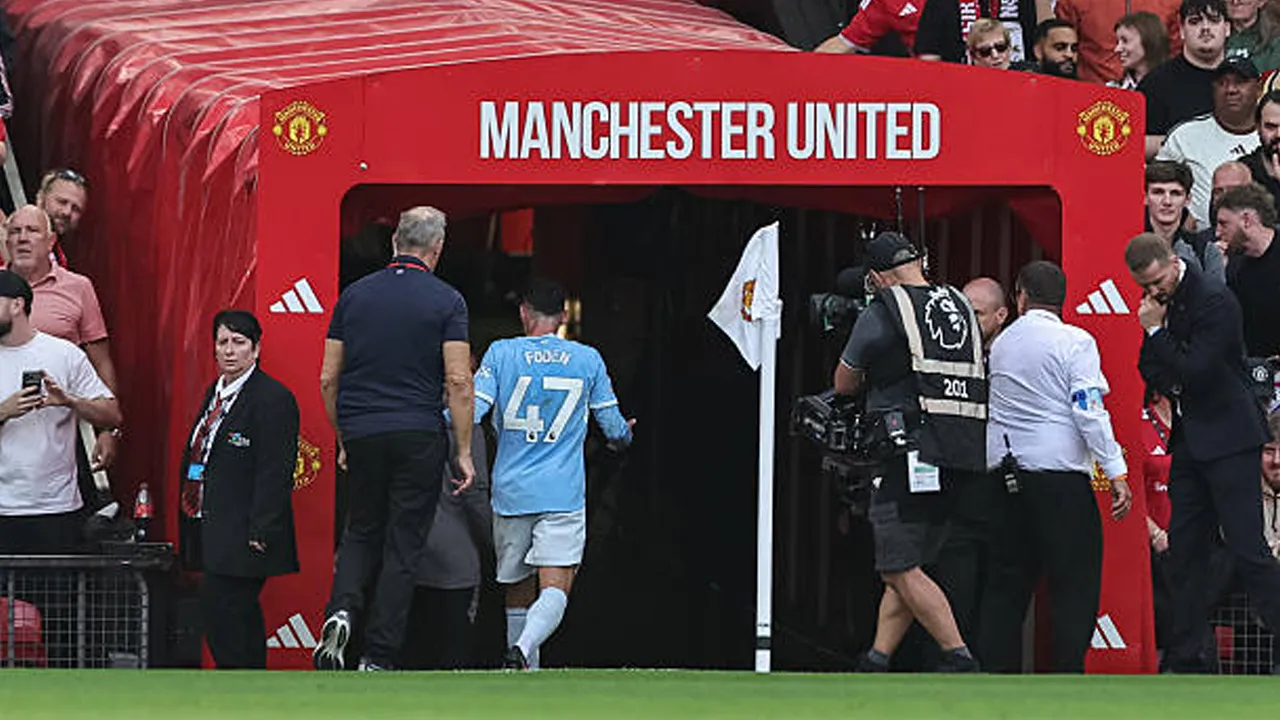 Enzo Maresca Tak Keluhkan Kartu Merah Phil Foden