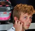 Liam Lawson Ungkap Risiko Besar dalam Menyalip di Madring