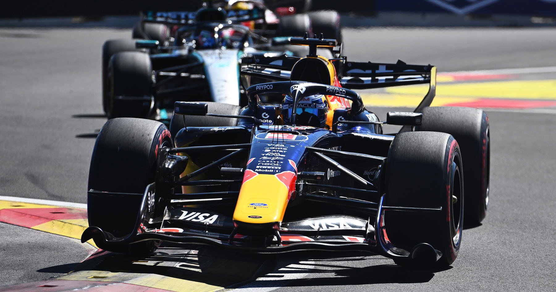Max Verstappen Tanggapi Lucu Pertahankan Posisi dari Norris