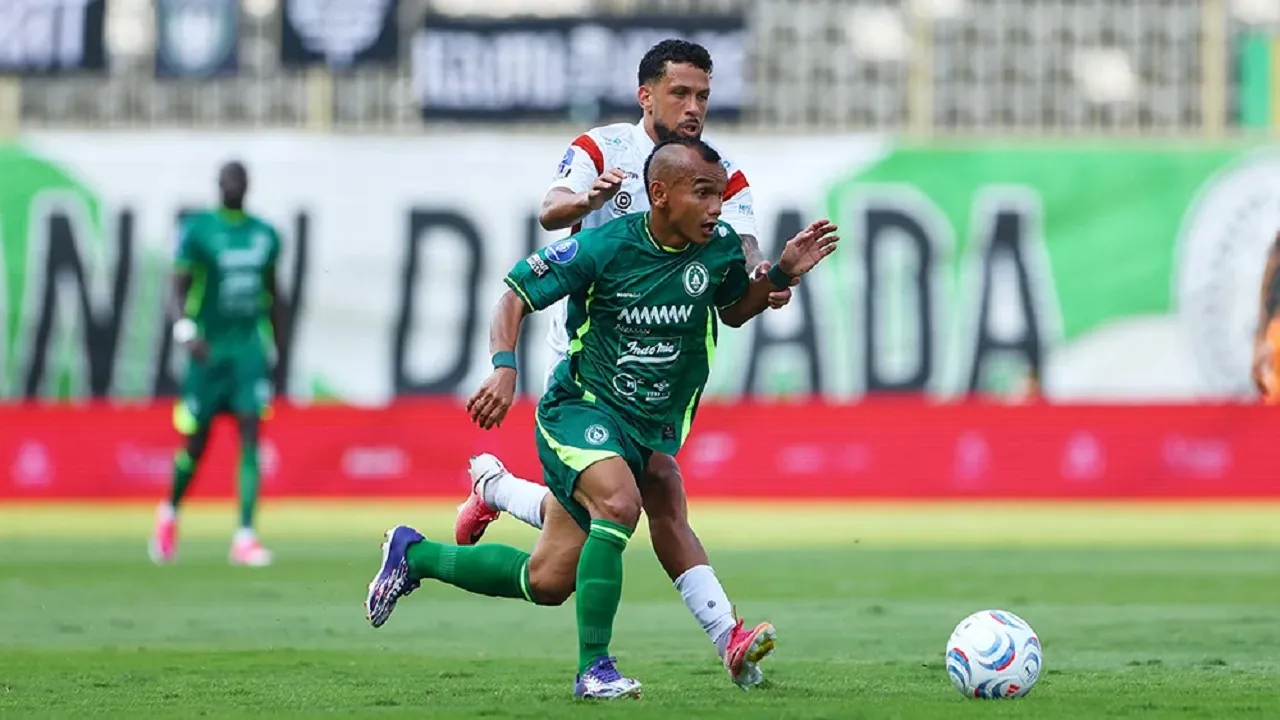 Pemain sayap PSS Sleman, Riko Simanjuntak