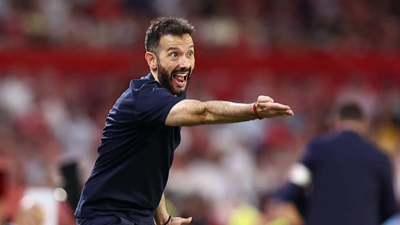 Awal musim buruk paksa Valencia pecat Carlos Corberan dan rombak total manajemen