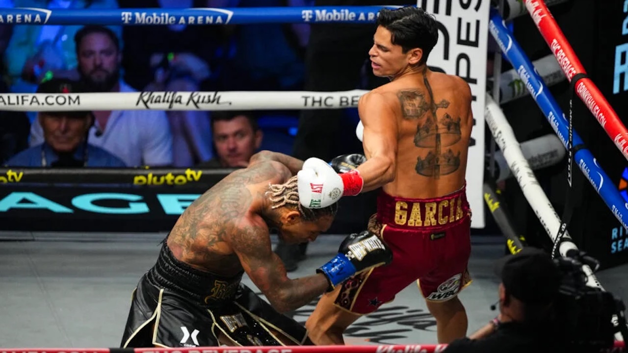 Tony Bellew Desak Conor Benn Bertahan di Kelas Welter Super