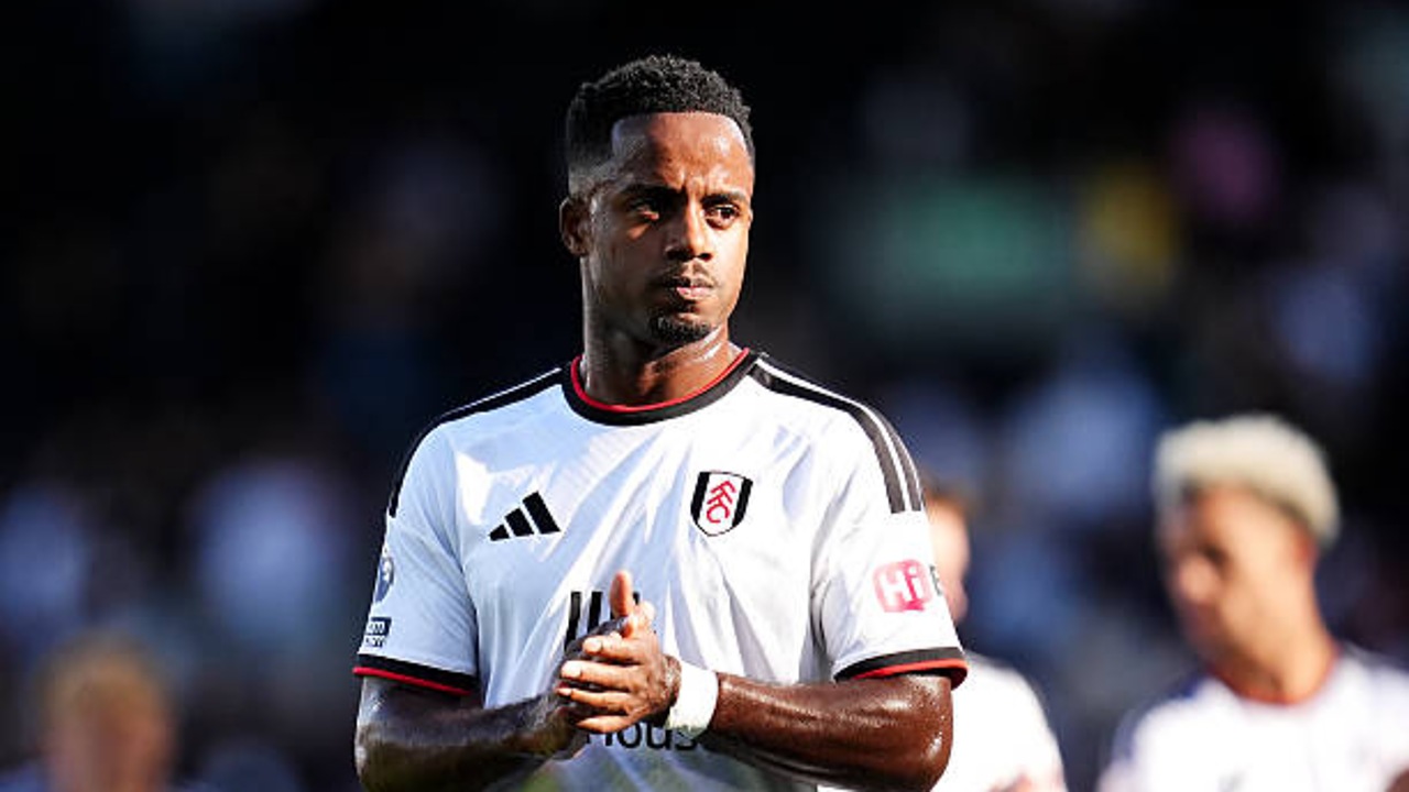 Alvaro Arbeloa Pastikan Ryan Sessegnon Absen di Carabao Cup