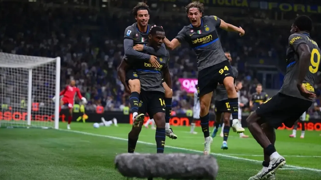 Ange-Yoan Bonny: Inter Bukan Cuma 11 Pemain, Tapi Satu Skuad Penuh