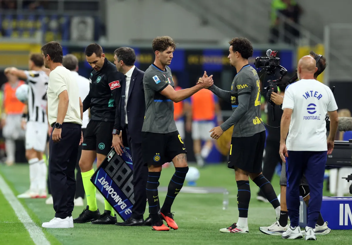 Cedera John Stones di Laga Perdana Jadi Tantangan Bagi Inter - sumber: (footballitalia)