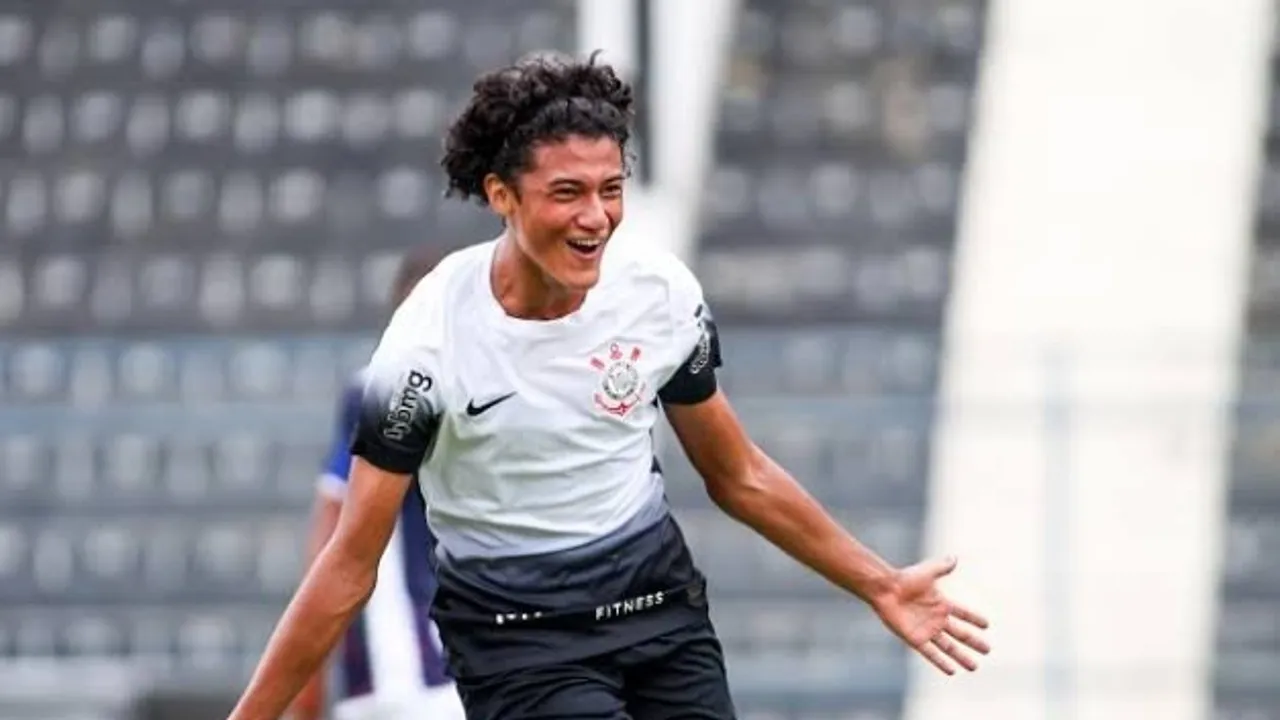 Chelsea dan Arsenal siap bersaing demi mengamankan jasa Iago Machado dari Corinthians