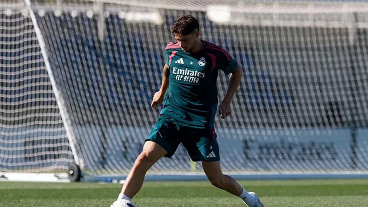 Fede Valverde Jadi Pemain Andalan Jose Mourinho di Lini Tengah