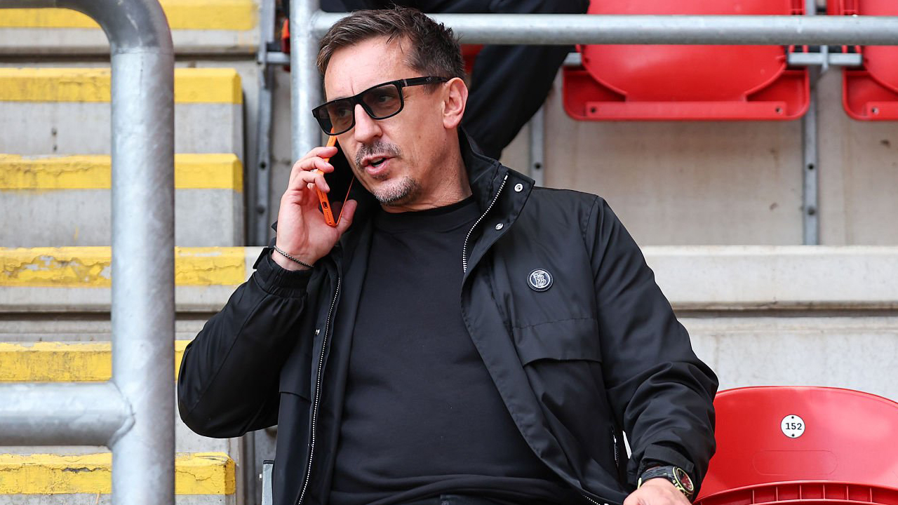 Gary Neville Belum Yakin Man City Bisa Juara Meski Catat Start Sempurna