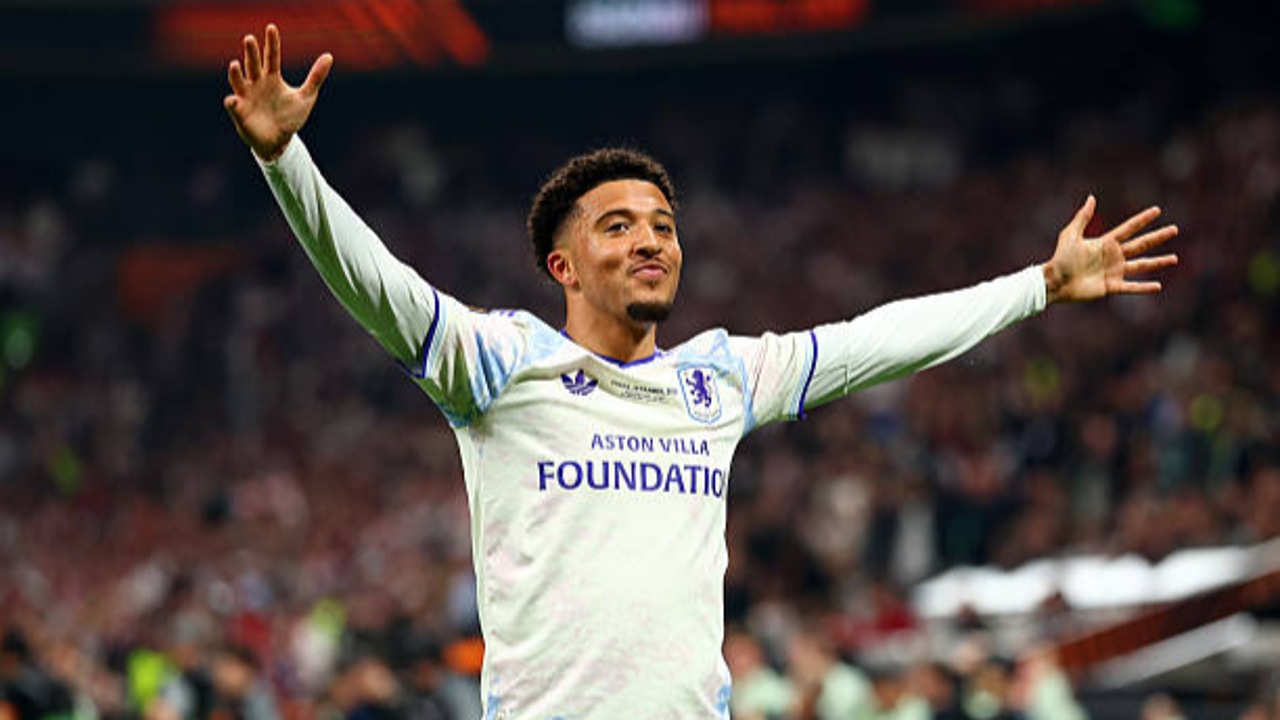 Jadon Sancho Pertimbangkan Opsi Usai Ditolak Aston Villa