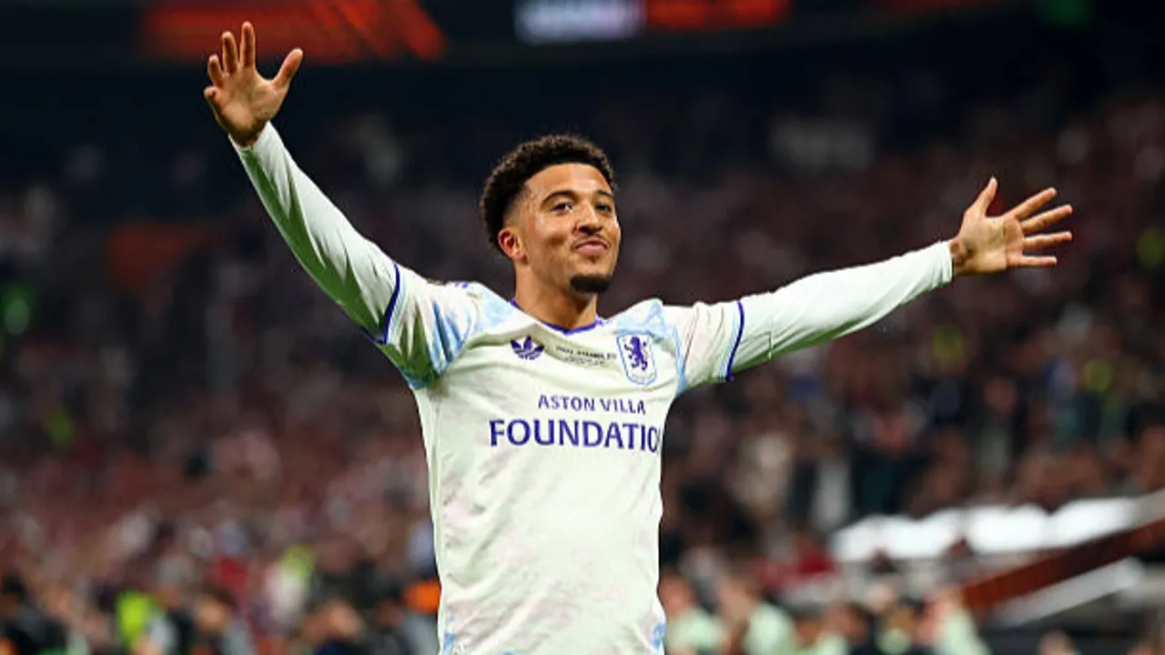 Jadon Sancho Pertimbangkan Opsi Usai Ditolak Aston Villa