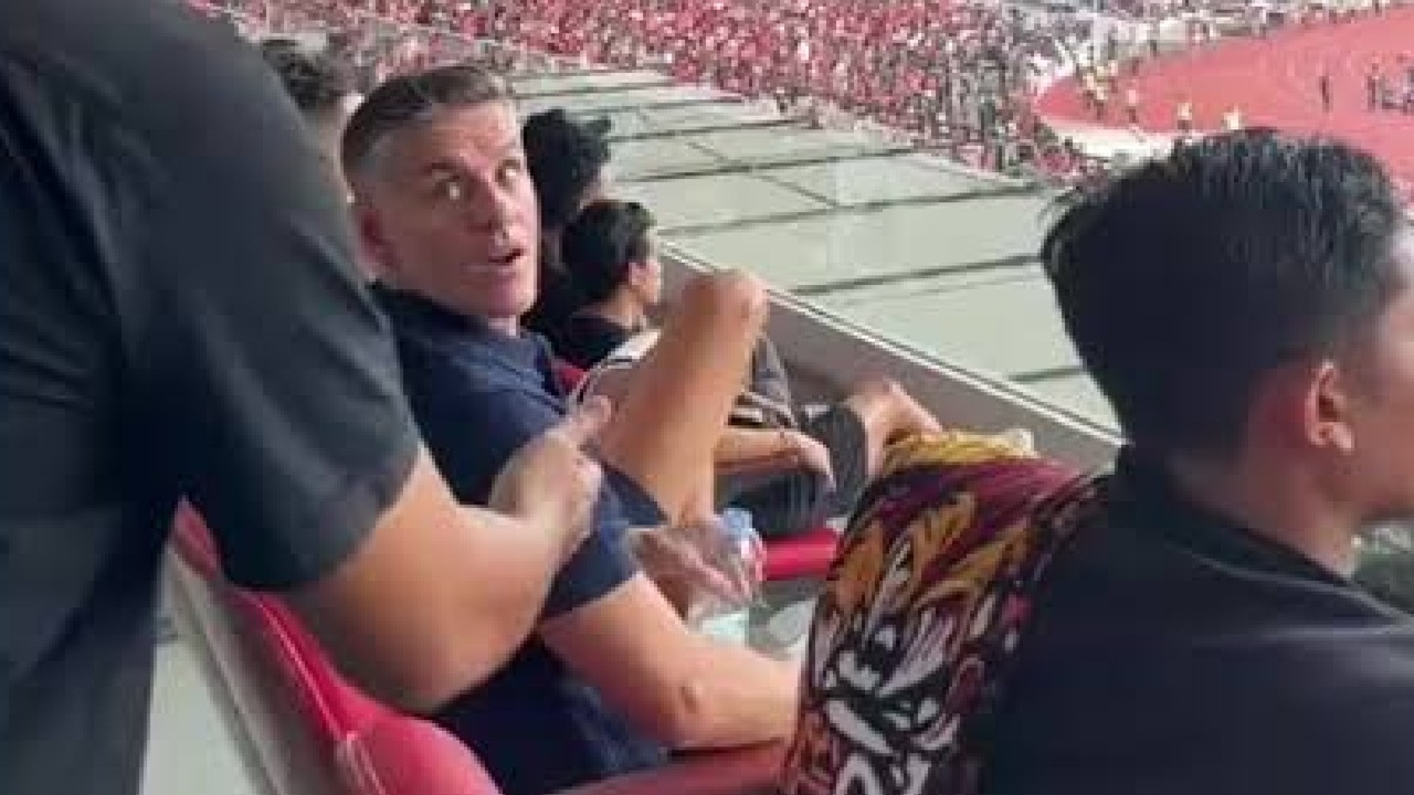 John Herdman Kagum Lihat Atmosfer El Clasico Persija vs Persib di SUGBK