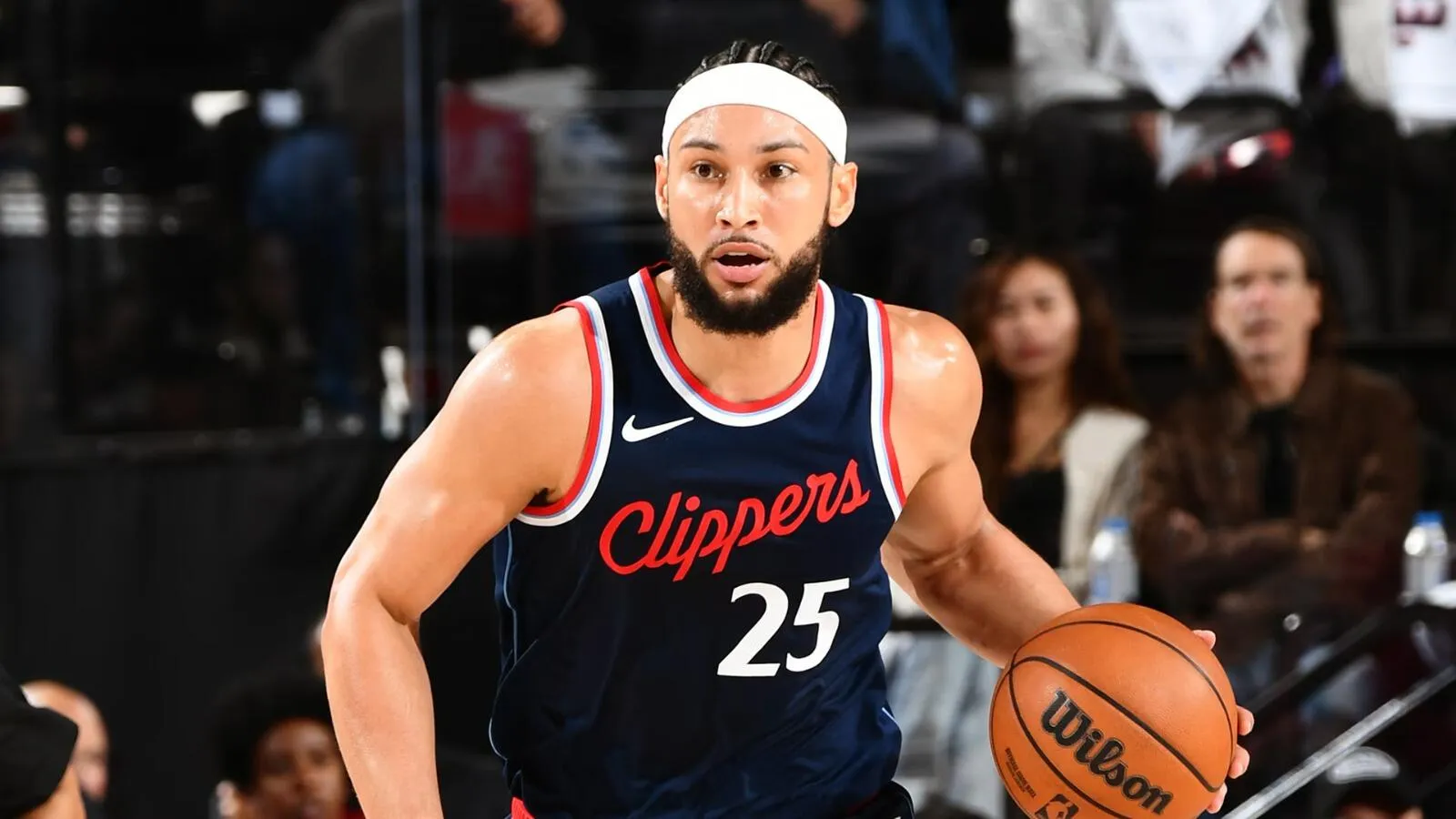 Kings Beri Ben Simmons Peluang Meski Riwayat Cedera - sumber: (mainbasket)