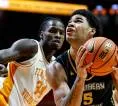 LJ Wells Dapat Ijin Memperkuat Lousville Cardinals