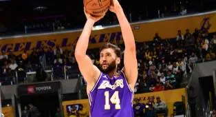 Maxi Kleber Akan Gabung dengan Tim Basket Milik Luka Doncic