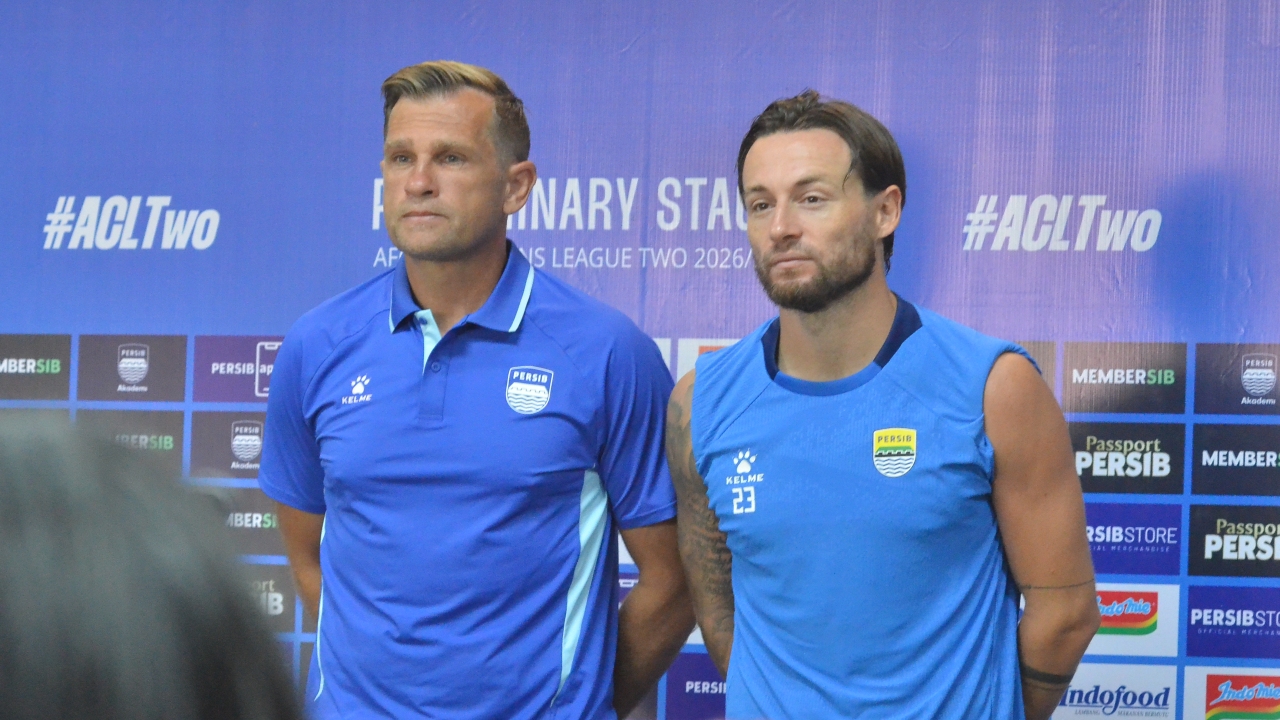 Pelatih Persib Ogah Terkecoh Kabar Rotasi Masif Kubu Lawan
