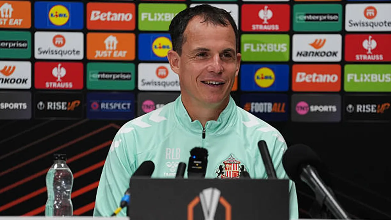 Regis Le Bris Antusias Sambut Kembalinya Sunderland ke Kompetisi Eropa
