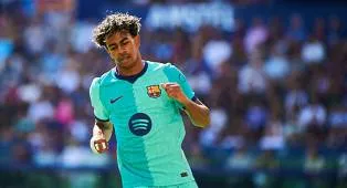 Rekan Setim Beri Dukungan, Lamine Yamal Dirasa Pantas Menangkan Ballon d'Or