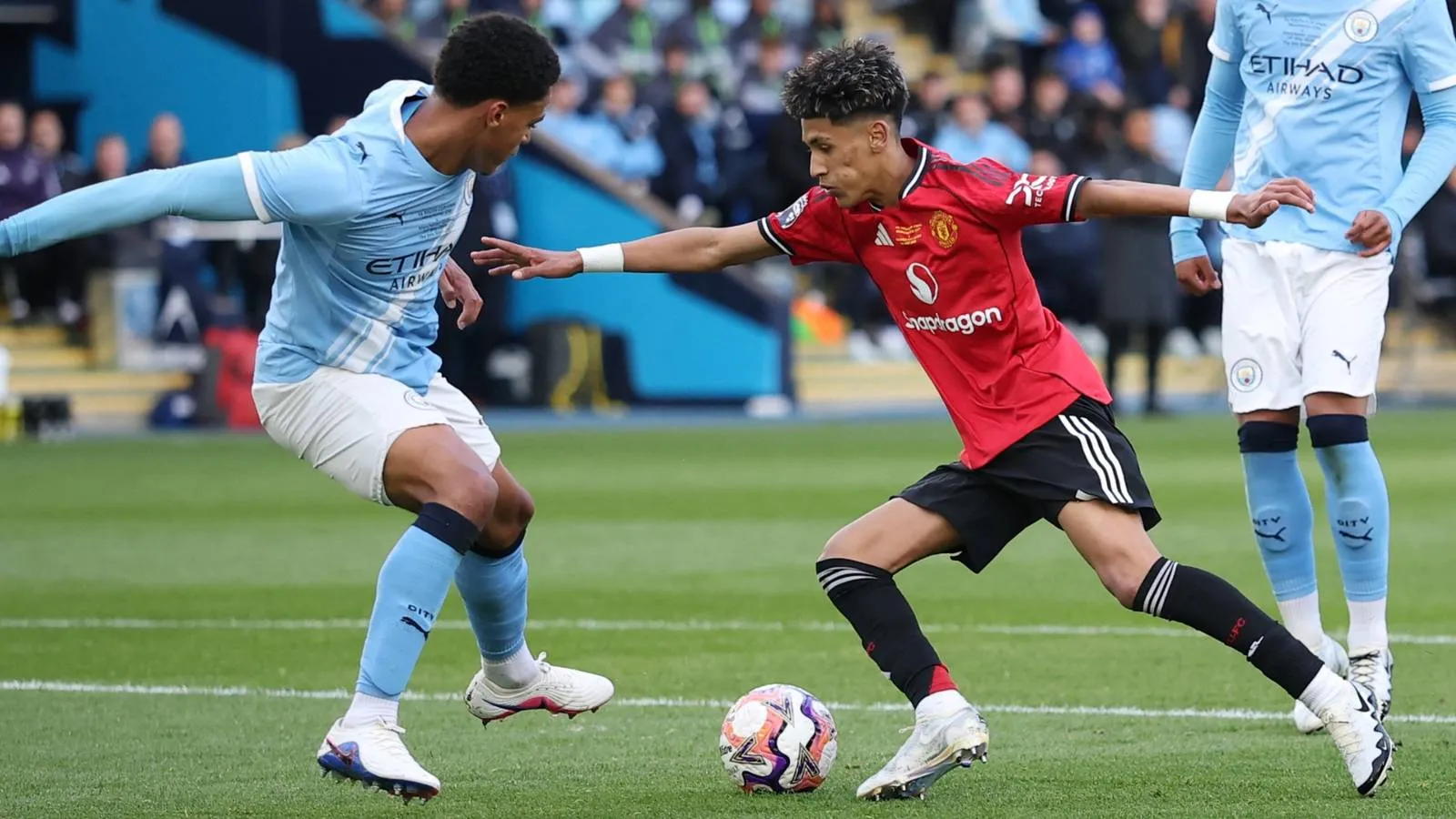Alasan di Balik Perubahan Nama Wonderkid Manchester United, JJ Gabriel - sumber: (givemesport)