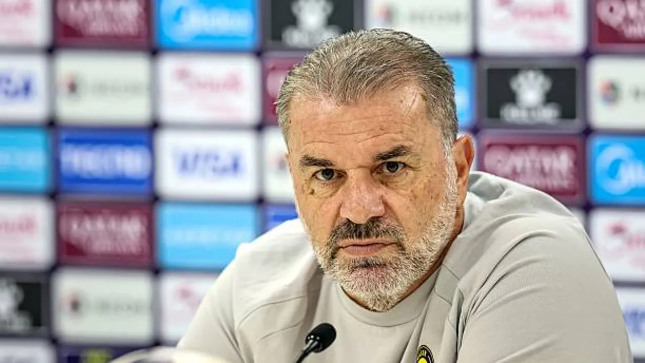 Ange Postecoglou pasang badan usai wartawan sebut Cristiano Ronaldo tidak berkontribusi di Al-Nassr