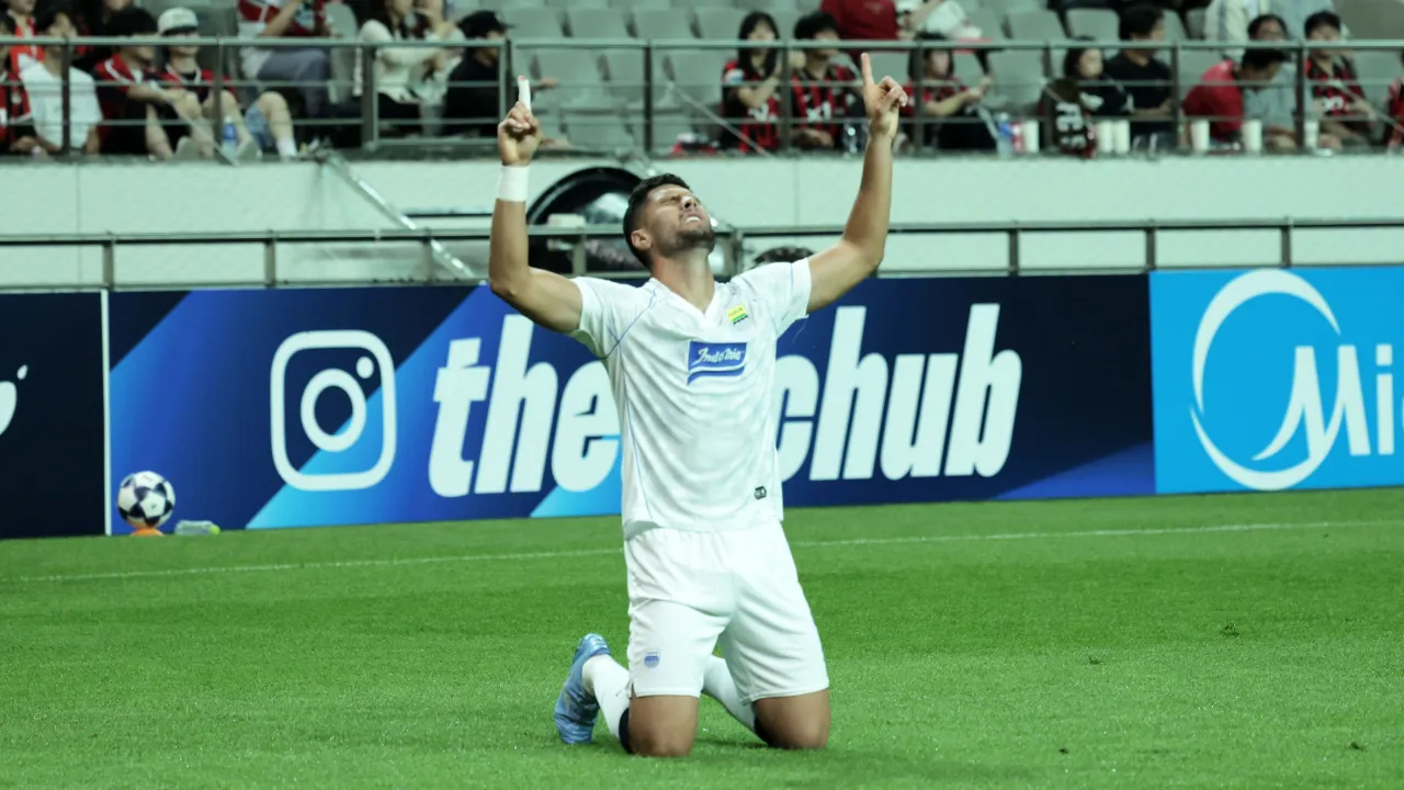 Persib atasi FC Seoul 1-0