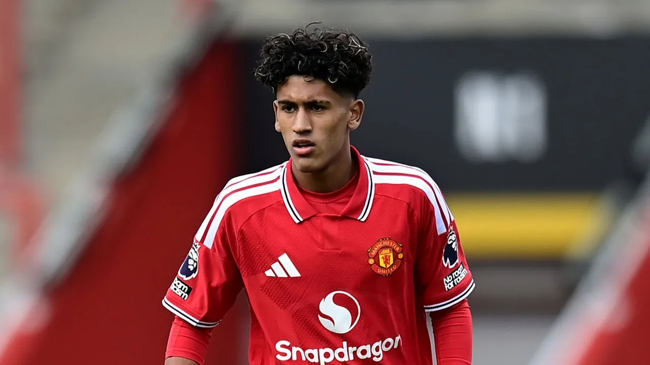 Chelsea incar JJ Gabriel usai talenta muda Manchester United tersebut minta hengkang dari Old Trafford