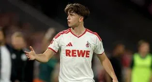 Everton dan Fulham Gagal Dapatkan Mikey Moore di Musim Panas