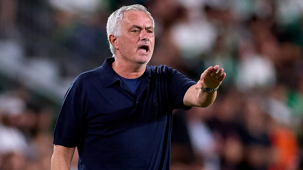 Jose Mourinho Kritik Lini Belakang Madrid meski Menang atas Elche
