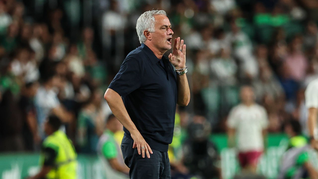 Jose Mourinho Tak Sepenuhnya Puas Meski Real Madrid Kalahkan Elche