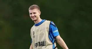 Adam Wharton Tak Pernah Pikirkan Hengkang dari Crystal Palace