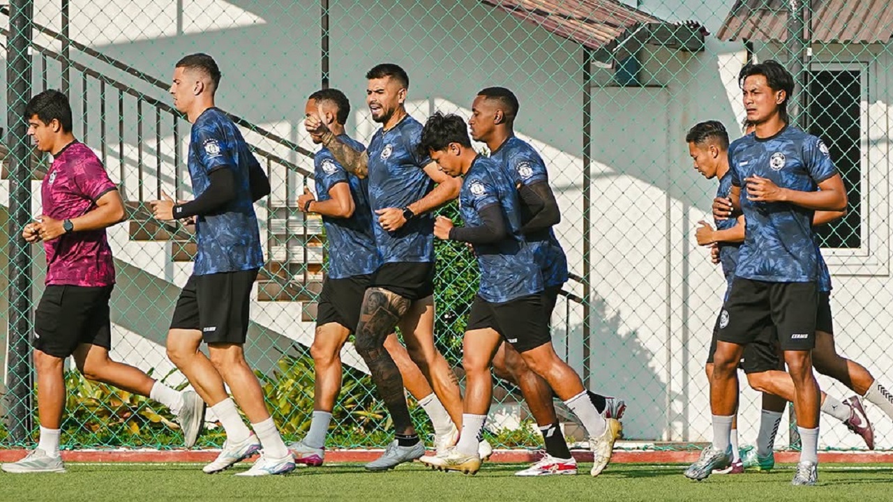 Arema FC Waspadai Serangan Balik Cepat Persik Kediri