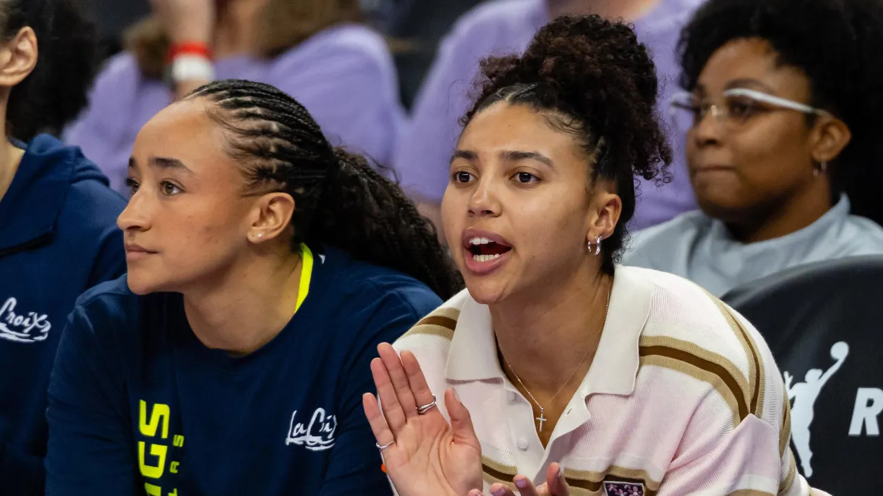 Azzi Fudd Siap Dukung Dallas Wings di Playoff dari Sisi Lapangan