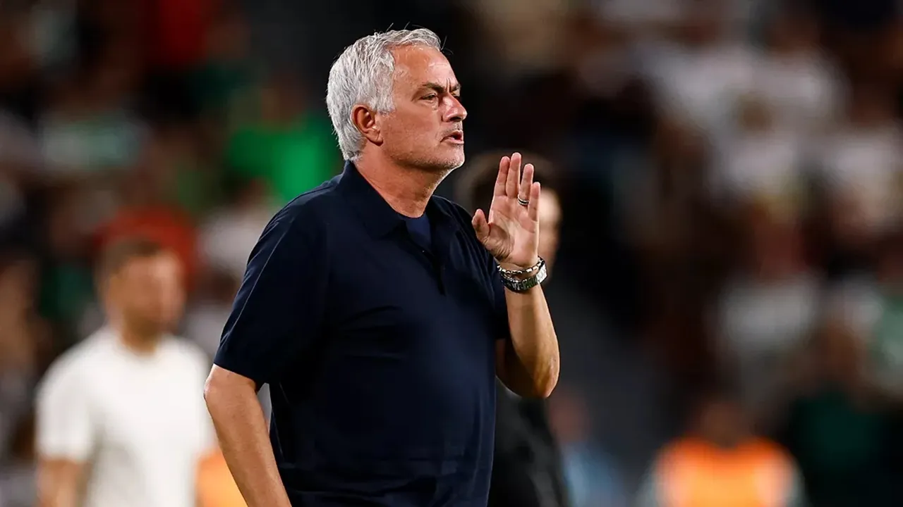 Eden Hazard Yakin Jose Mourinho Akan Sukses di Real Madrid