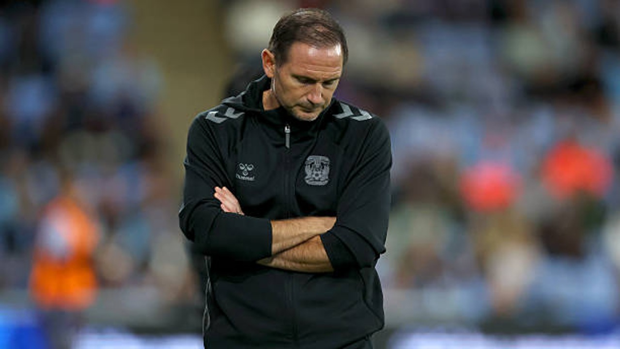 Frank Lampard Pikirkan Kombinasi Lini Tengah Coventry Jelang Lawan Forest