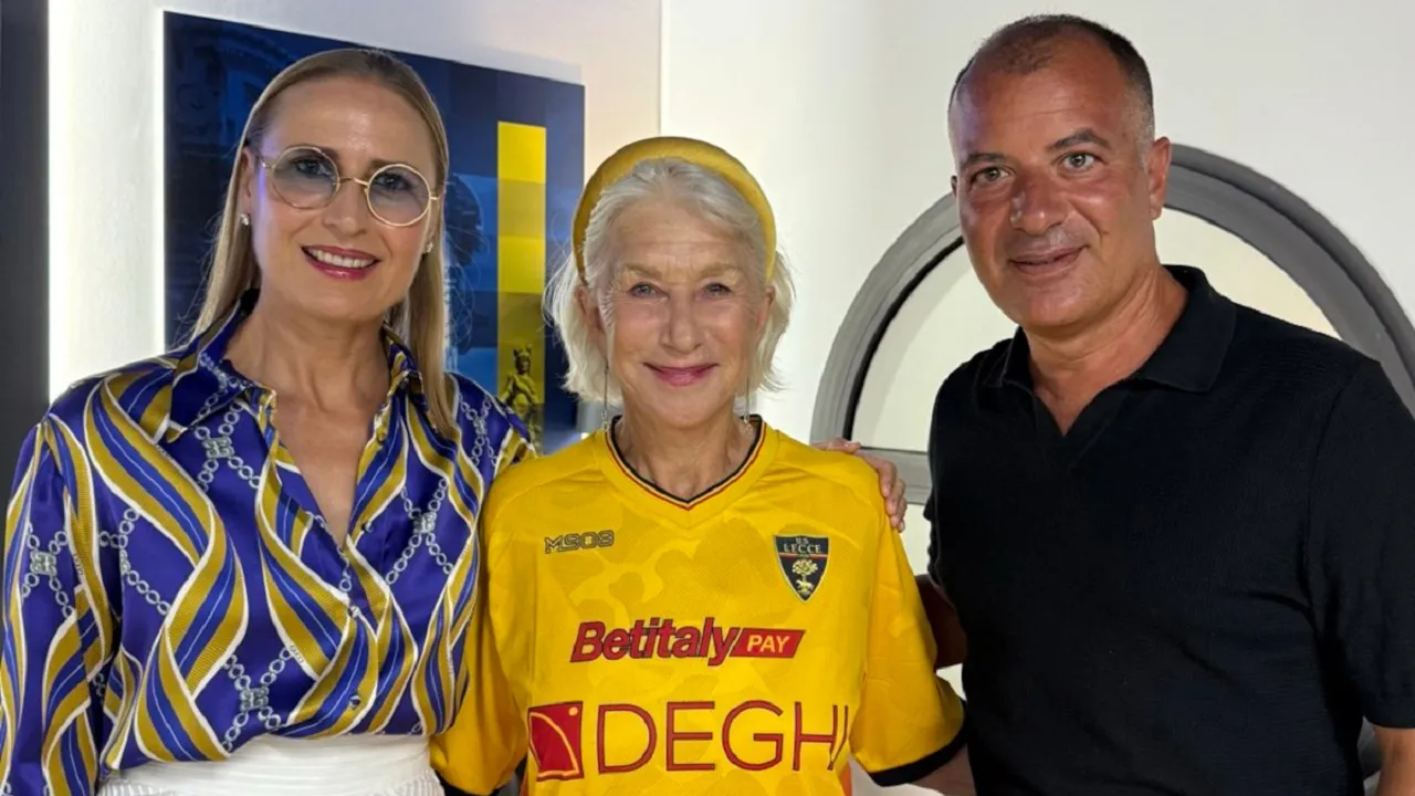 Helen Mirren Pamer Cinta ke Lecce Dalam Acara The Tonight Show