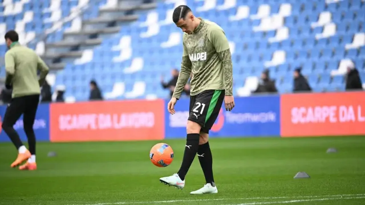 Jay Idzes diprediksi akan absen dalam dua event besar Timnas Indonesia.