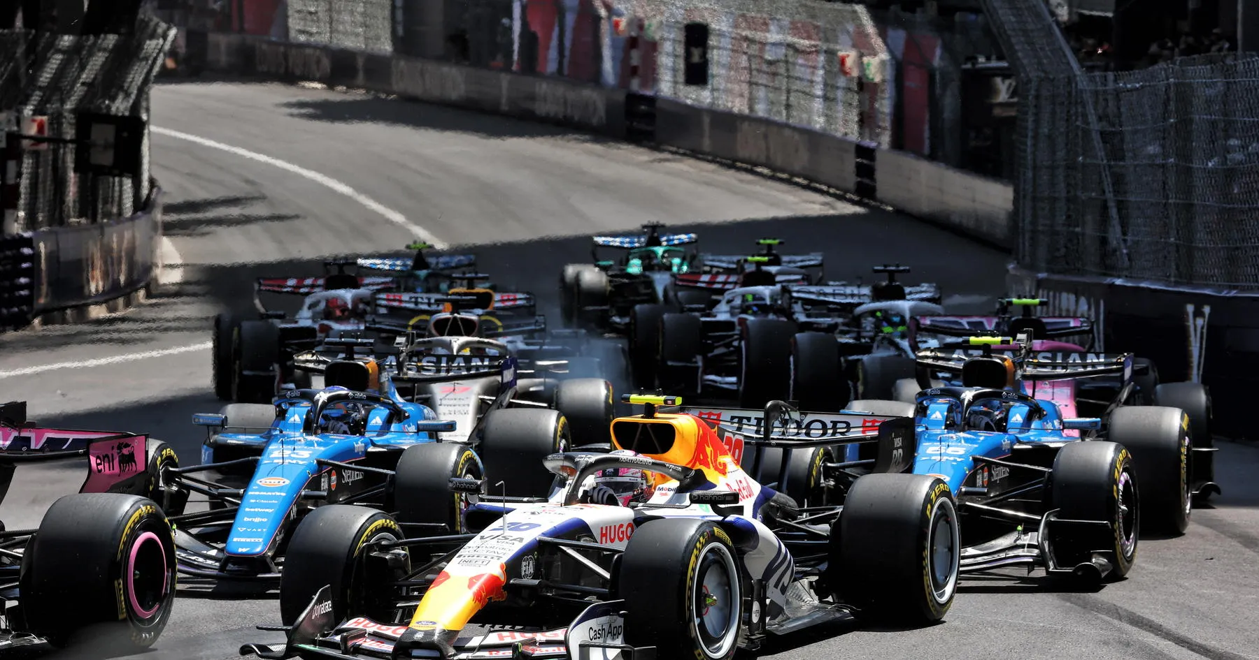 Kalender F1 2027 Dirilis, Verstappen Menang Usai Kekacauan Silverstone - sumber: (racingnews365)