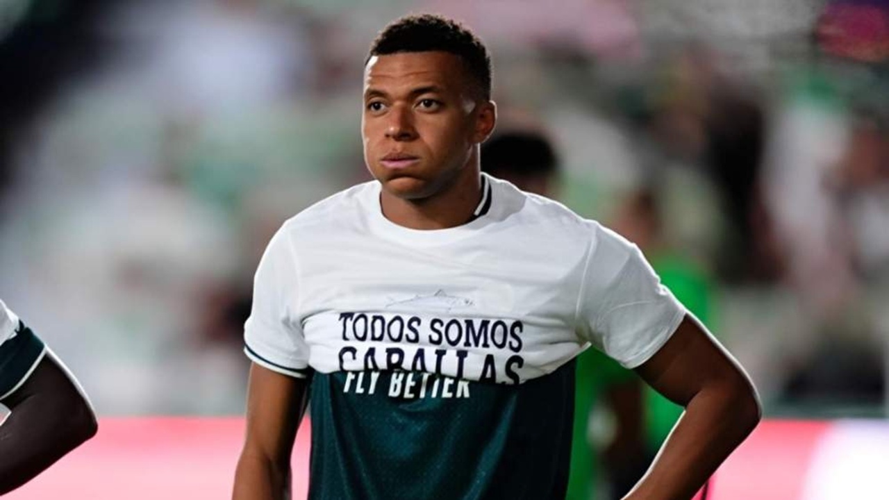 Kylian Mbappe Jelaskan Gestur Terkait Kaus Dukungan untuk Ceuta