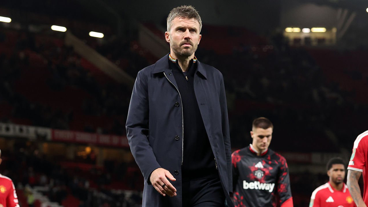 Michael Carrick Diklaim Mulai Tertekan Karena Kebijakan Rekrutmen MU