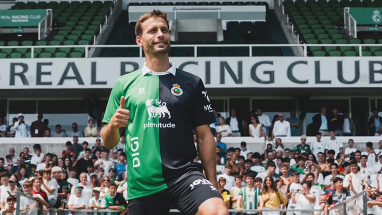Sergio Canales Terkesima dengan Kedahsyatan Barcelona