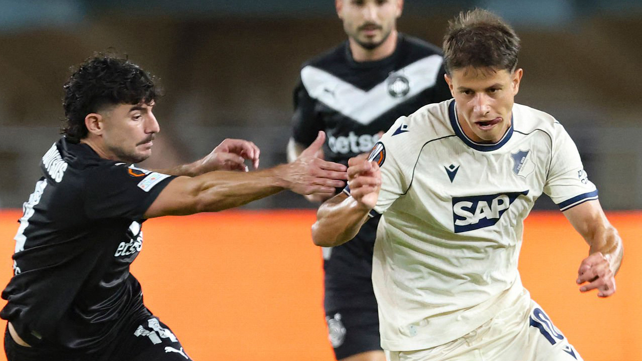 Adam Hlozek: Hoffenheim Buang Banyak Peluang Saat Dikalahkan OFI Crete