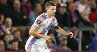 Adam Wharton Nikmati Gaya Agresif Crystal Palace di Bawah Pierre Sage